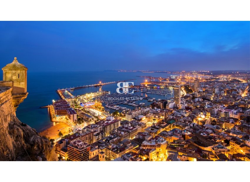 Wiederverkauf - apartment -
Alicante - Center