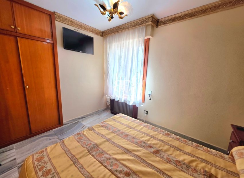 Wiederverkauf - apartment -
Alicante - Centro