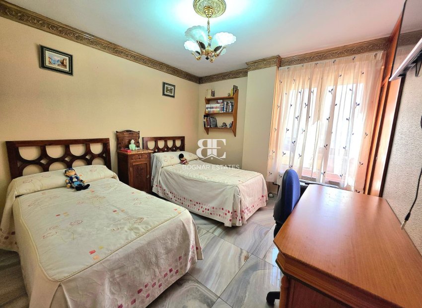 Wiederverkauf - apartment -
Alicante - Centro