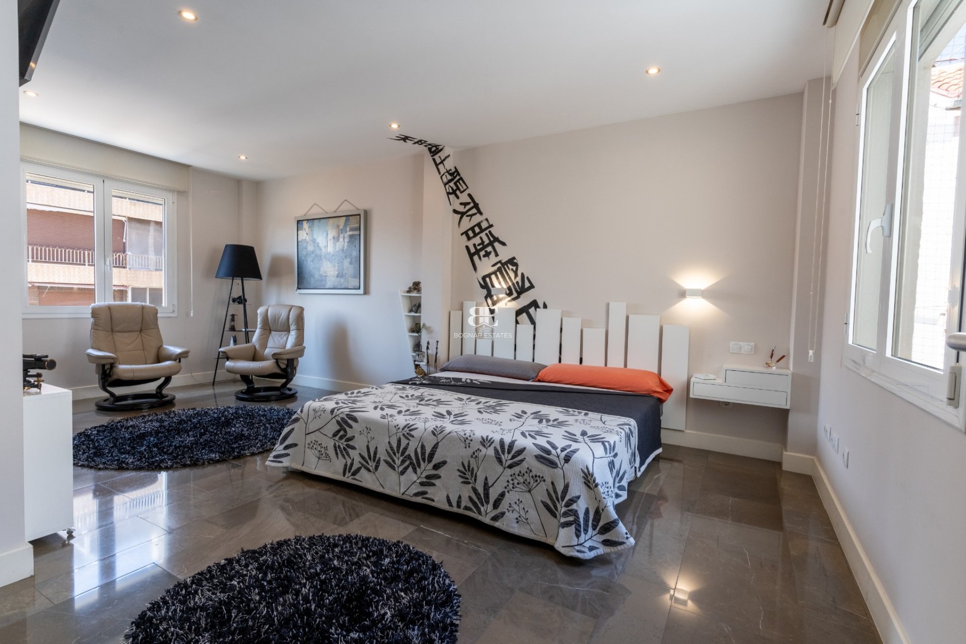 Wiederverkauf - apartment -
Alicante - - Centro  -