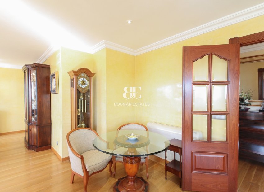Wiederverkauf - apartment -
Alicante - - Centro  -