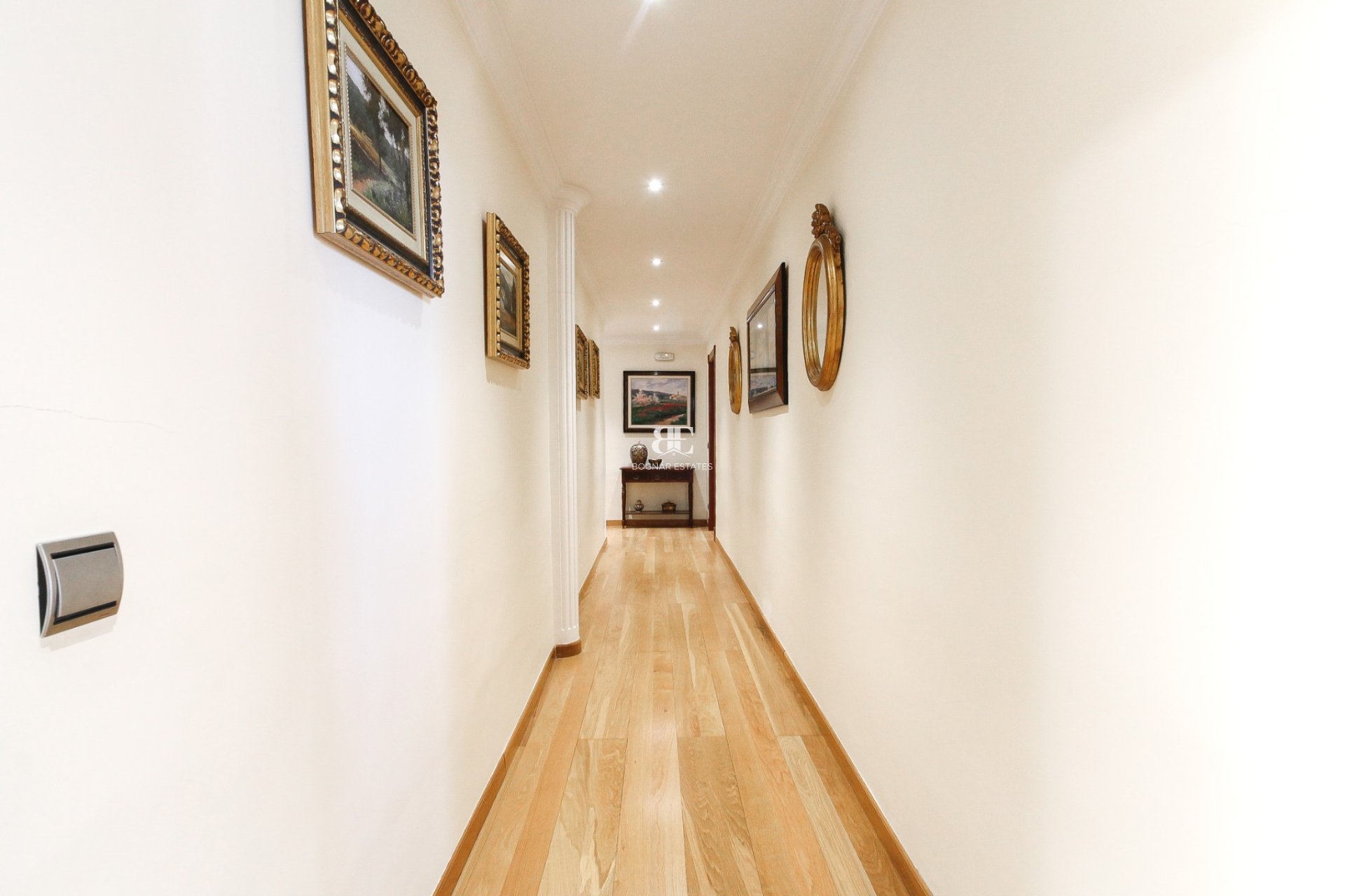Wiederverkauf - apartment -
Alicante - - Centro  -