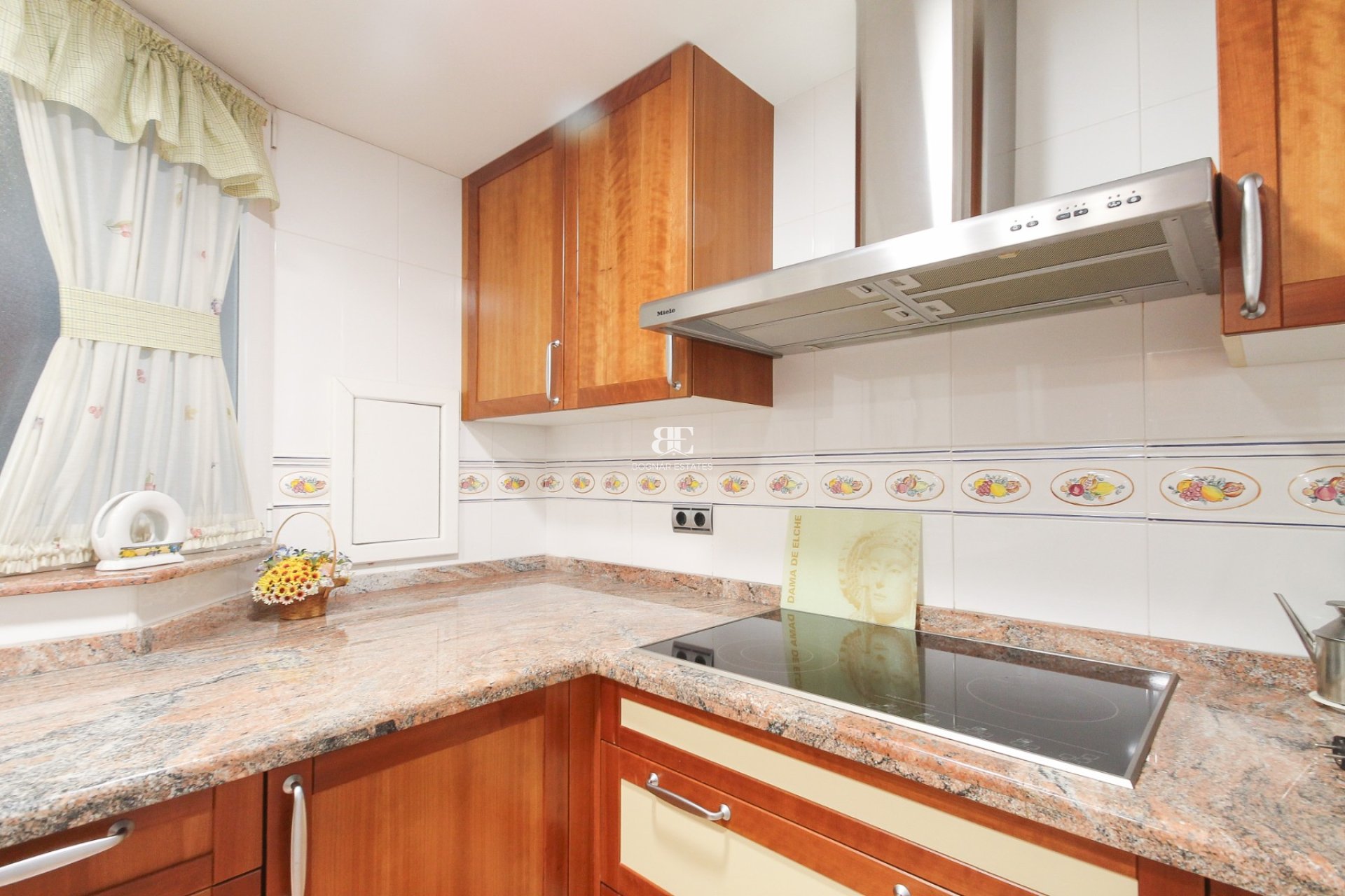 Wiederverkauf - apartment -
Alicante - - Centro  -