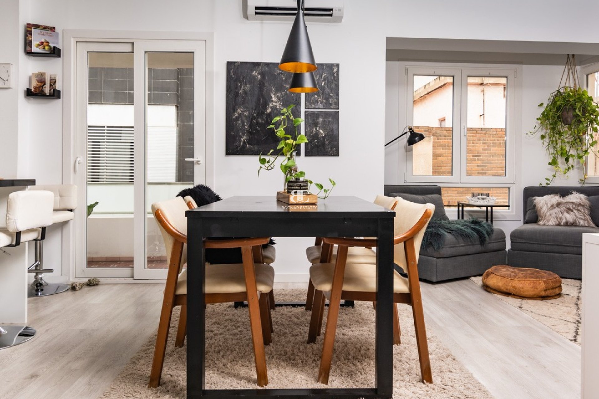 Wiederverkauf - apartment -
Alicante - - Centro  -