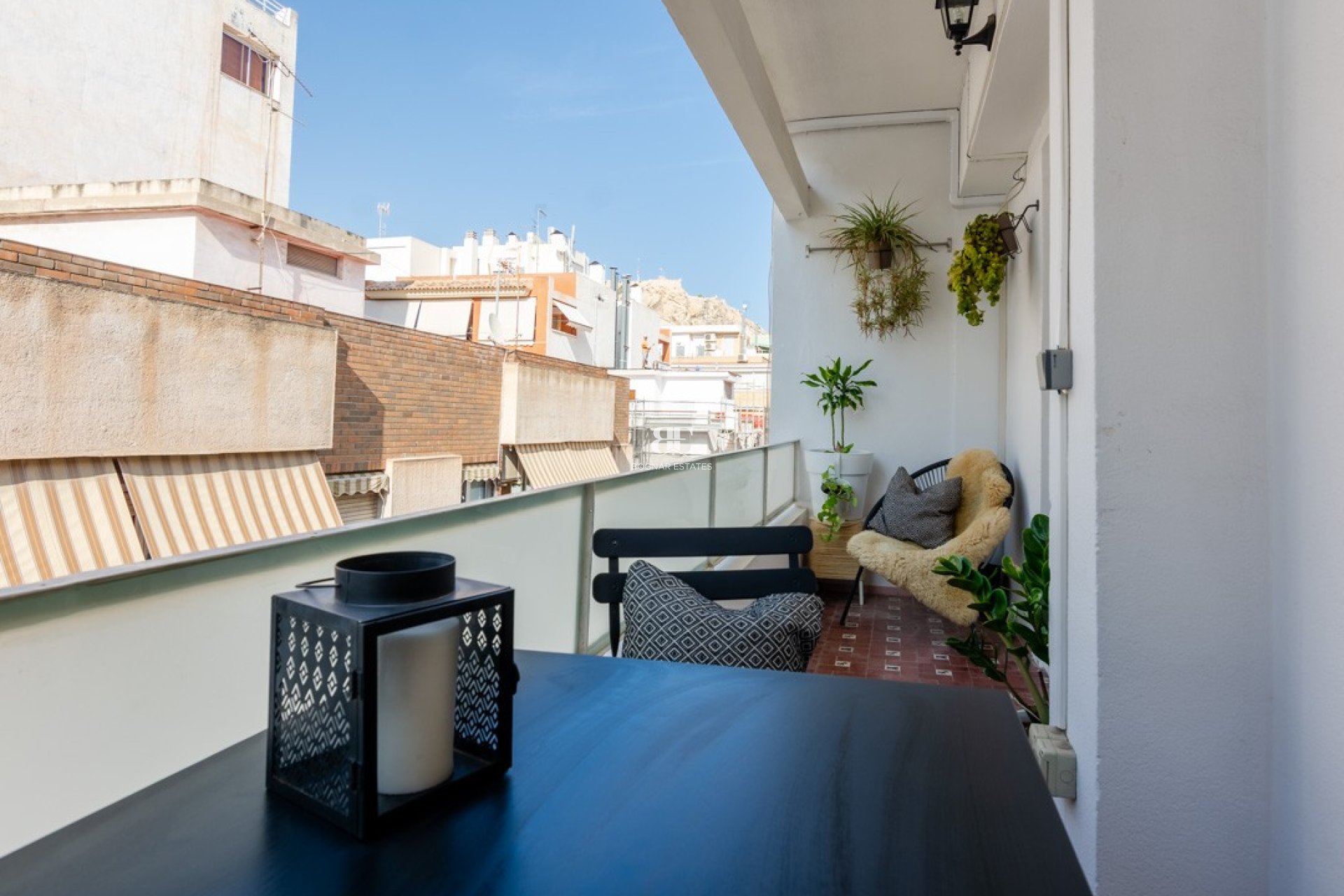Wiederverkauf - apartment -
Alicante - - Centro  -