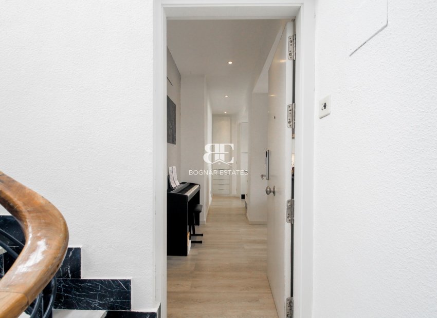 Wiederverkauf - apartment -
Alicante - - Centro  -