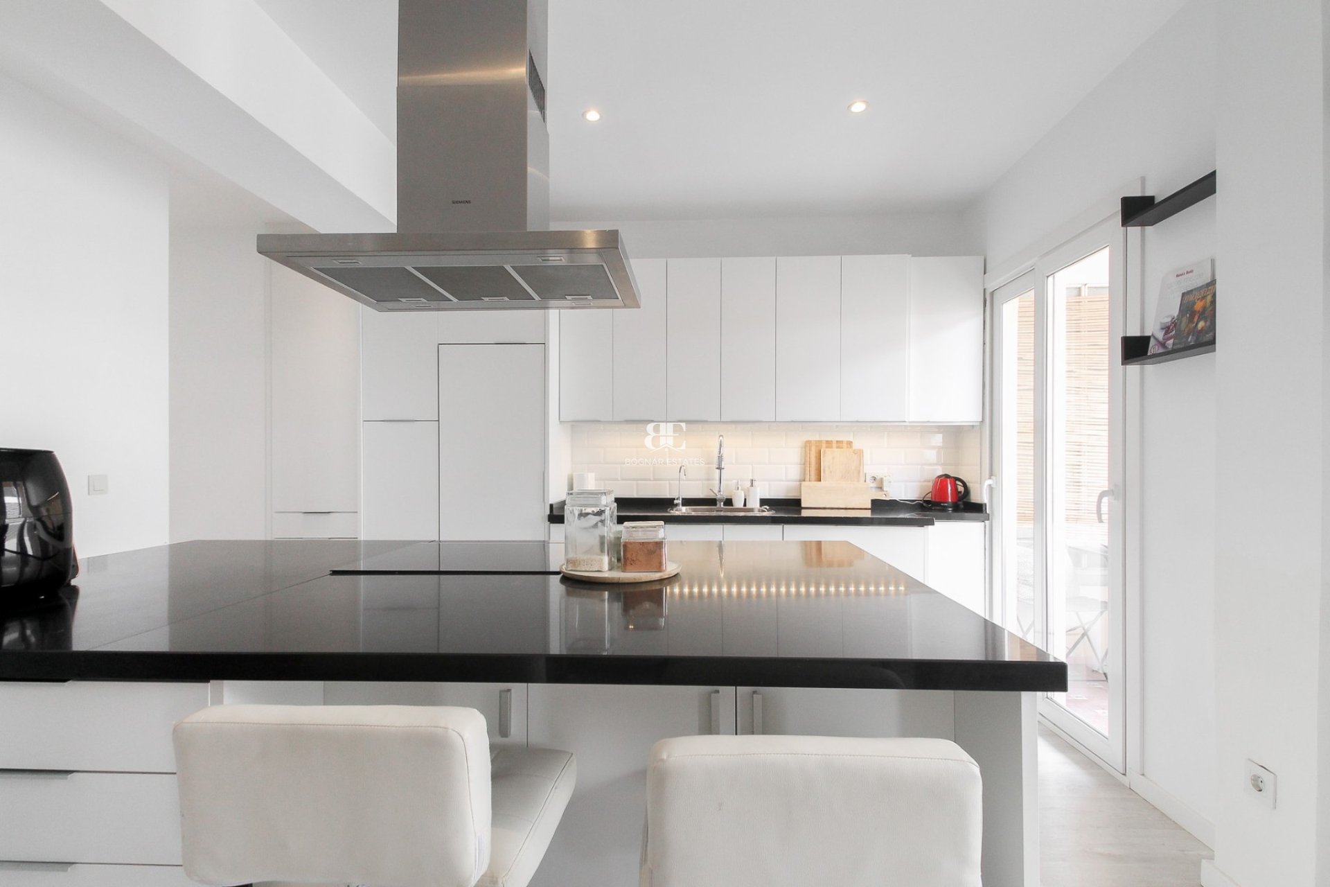 Wiederverkauf - apartment -
Alicante - - Centro  -