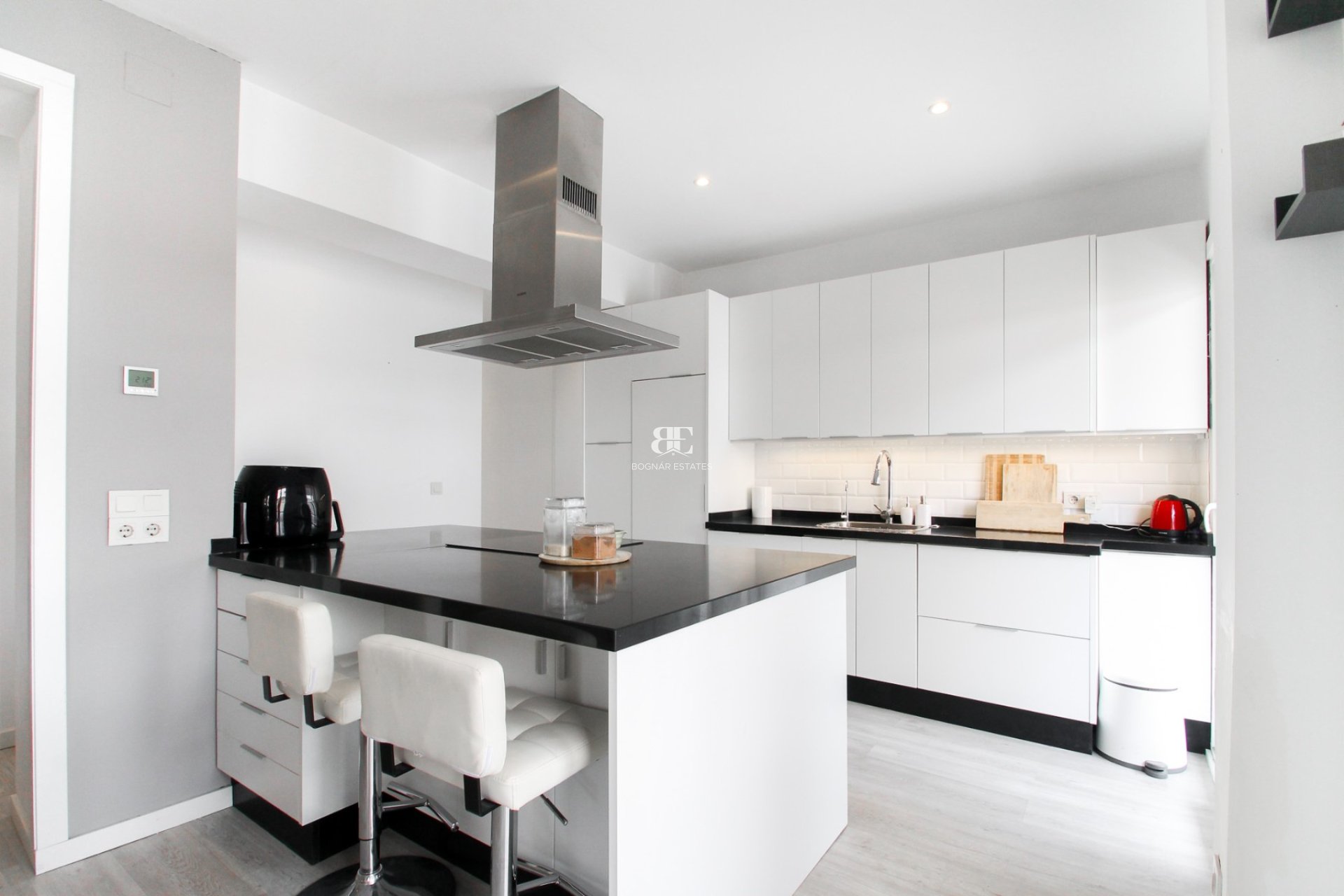 Wiederverkauf - apartment -
Alicante - - Centro  -