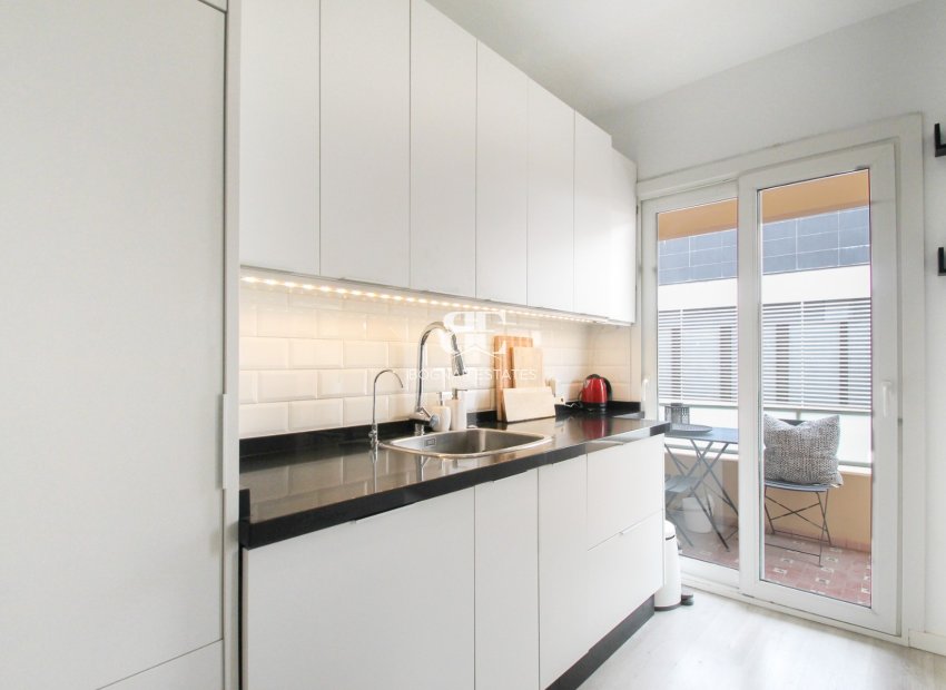Wiederverkauf - apartment -
Alicante - - Centro  -