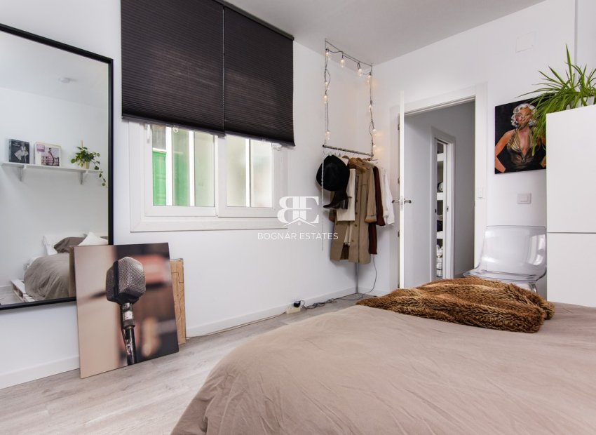 Wiederverkauf - apartment -
Alicante - - Centro  -