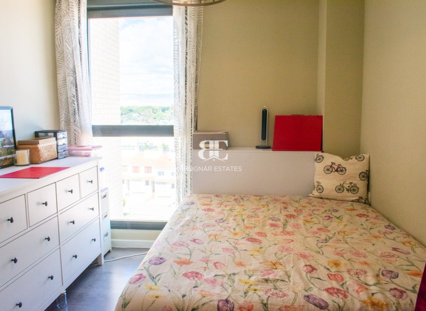 Wiederverkauf - apartment -
Alicante - El Campello