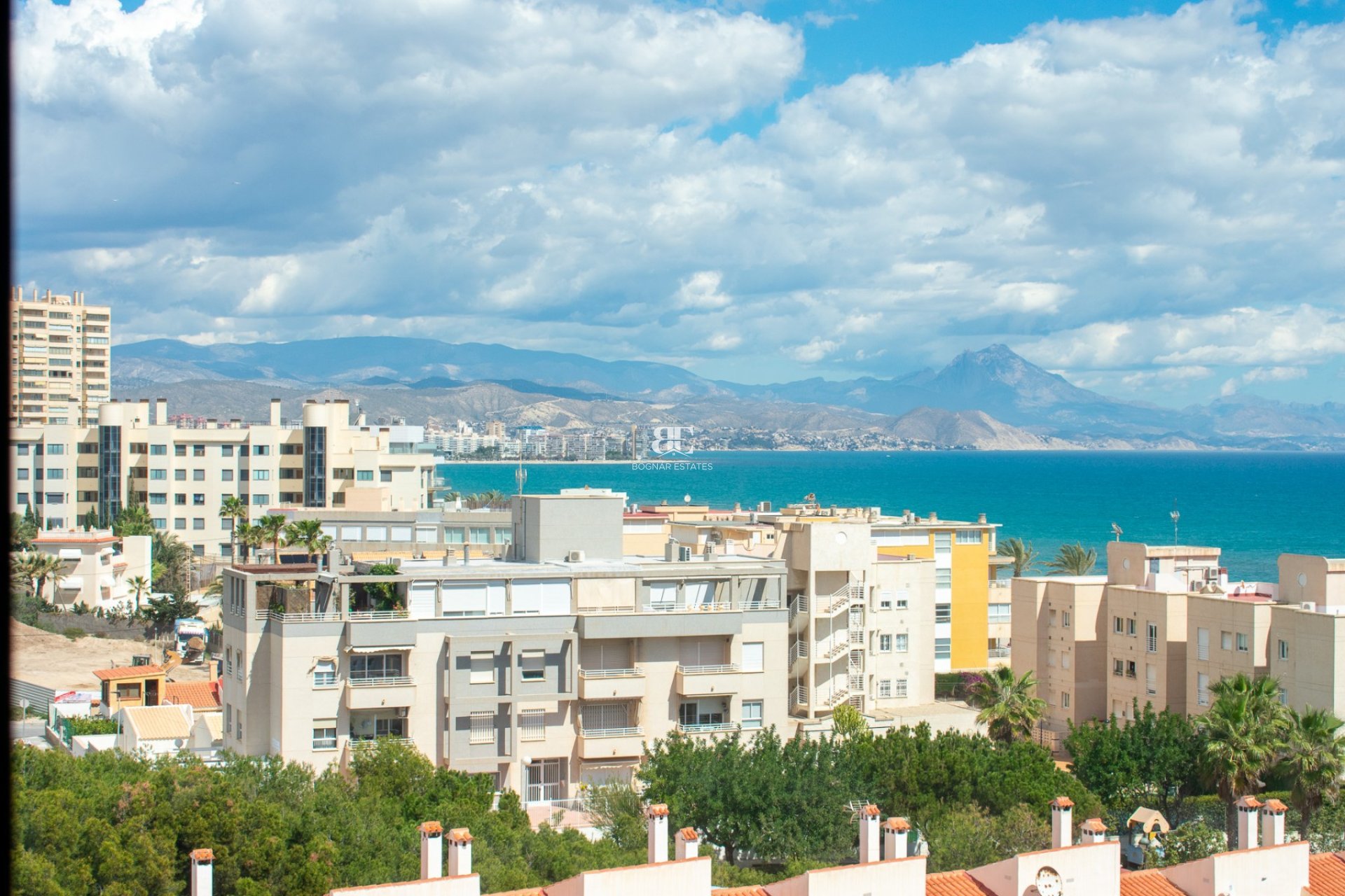 Wiederverkauf - apartment -
Alicante - El Campello