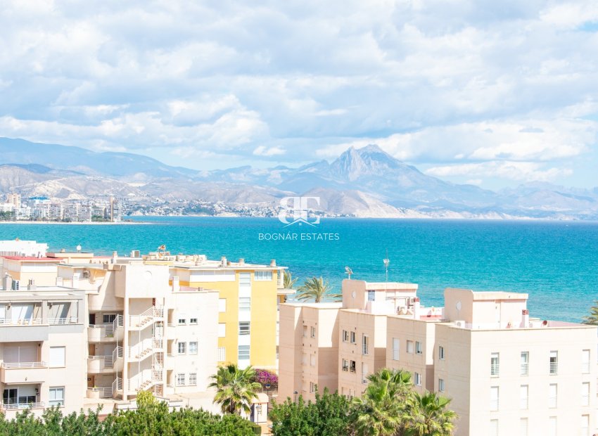 Wiederverkauf - apartment -
Alicante - El Campello