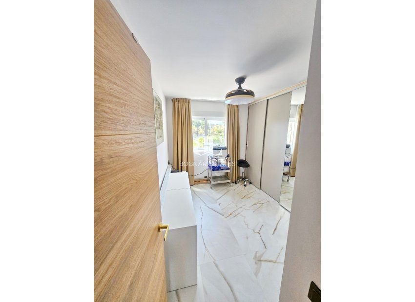 Wiederverkauf - apartment -
Altea