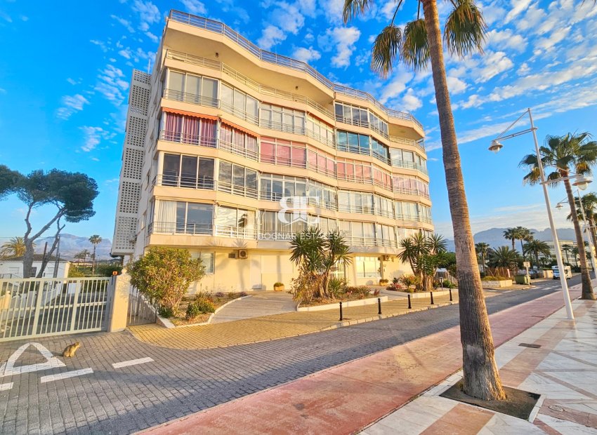Wiederverkauf - apartment -
Altea