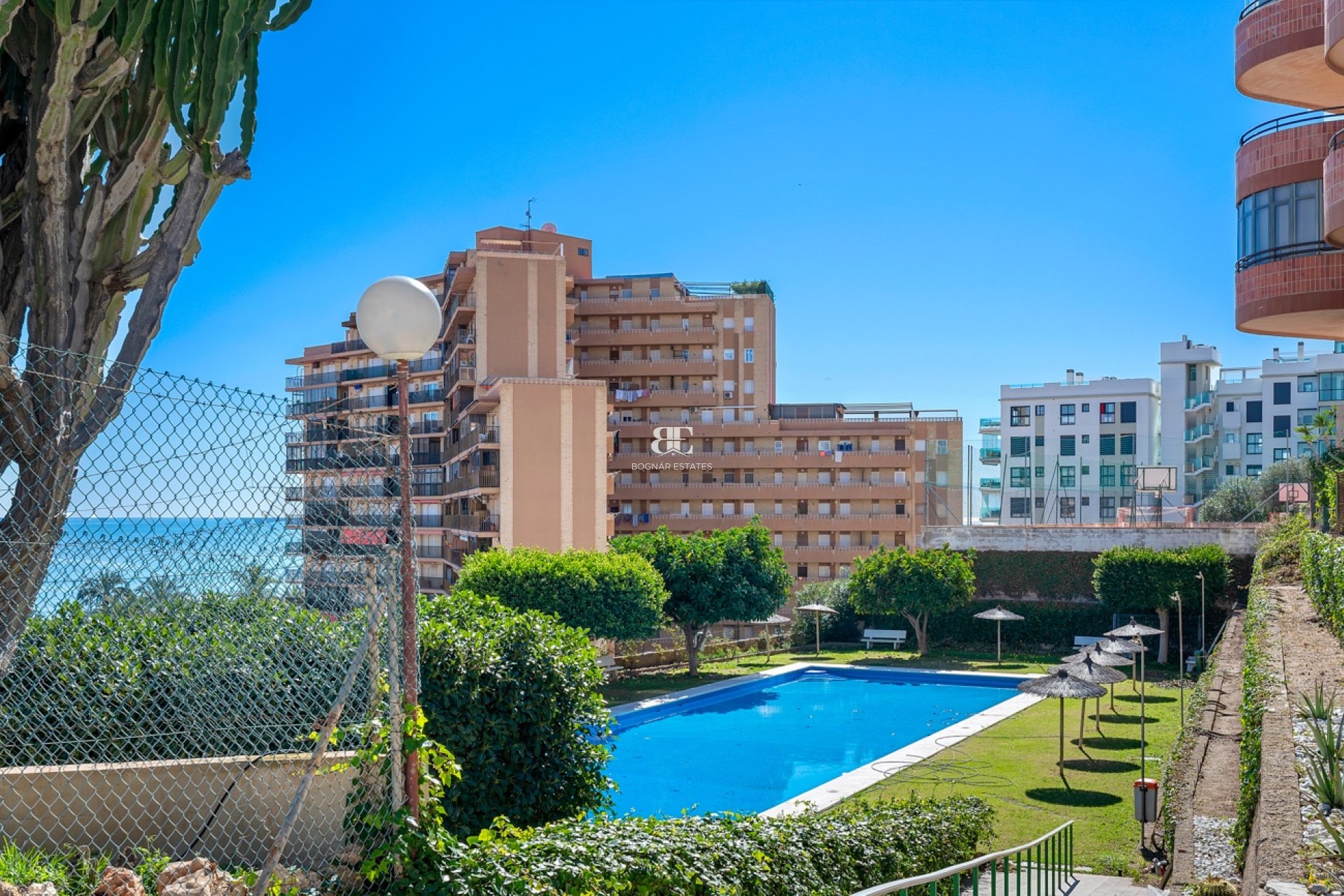 Wiederverkauf - apartment -
Arenales del Sol - Segunda linea playa