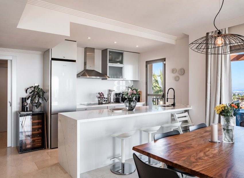 Wiederverkauf - apartment -
Benahavis