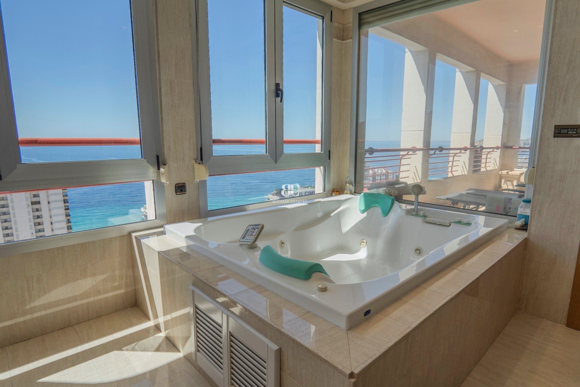 Wiederverkauf - apartment -
Benidorm
