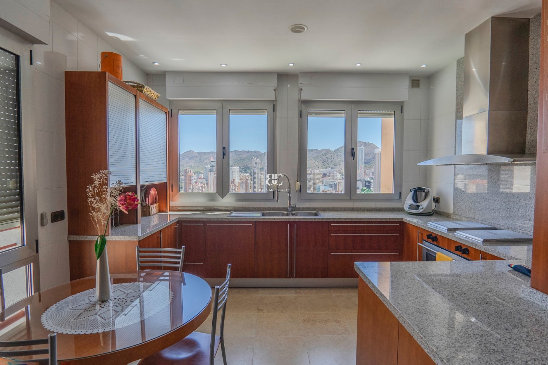 Wiederverkauf - apartment -
Benidorm