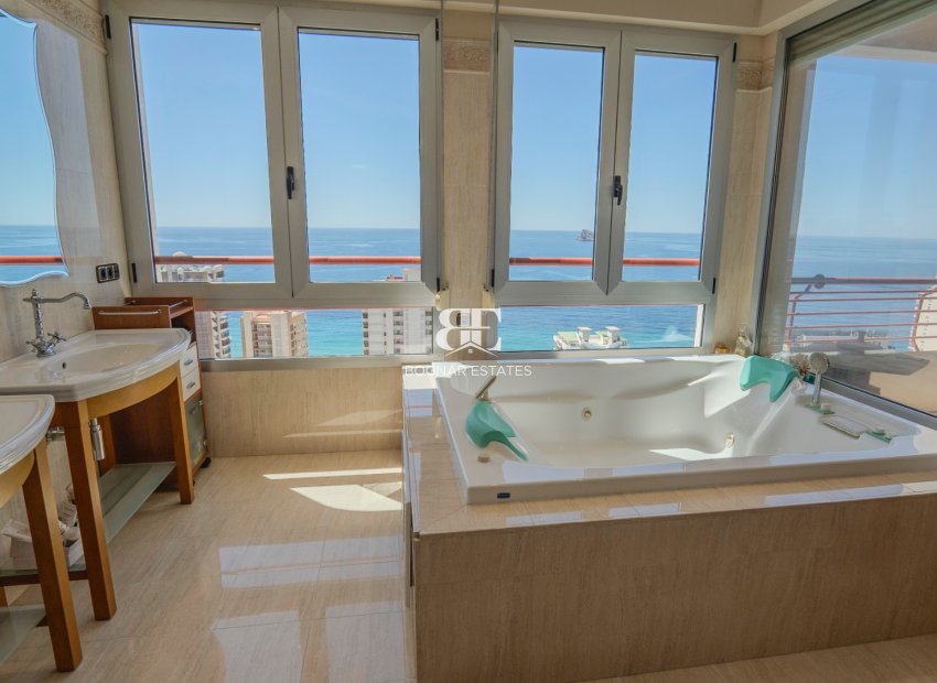 Wiederverkauf - apartment -
Benidorm