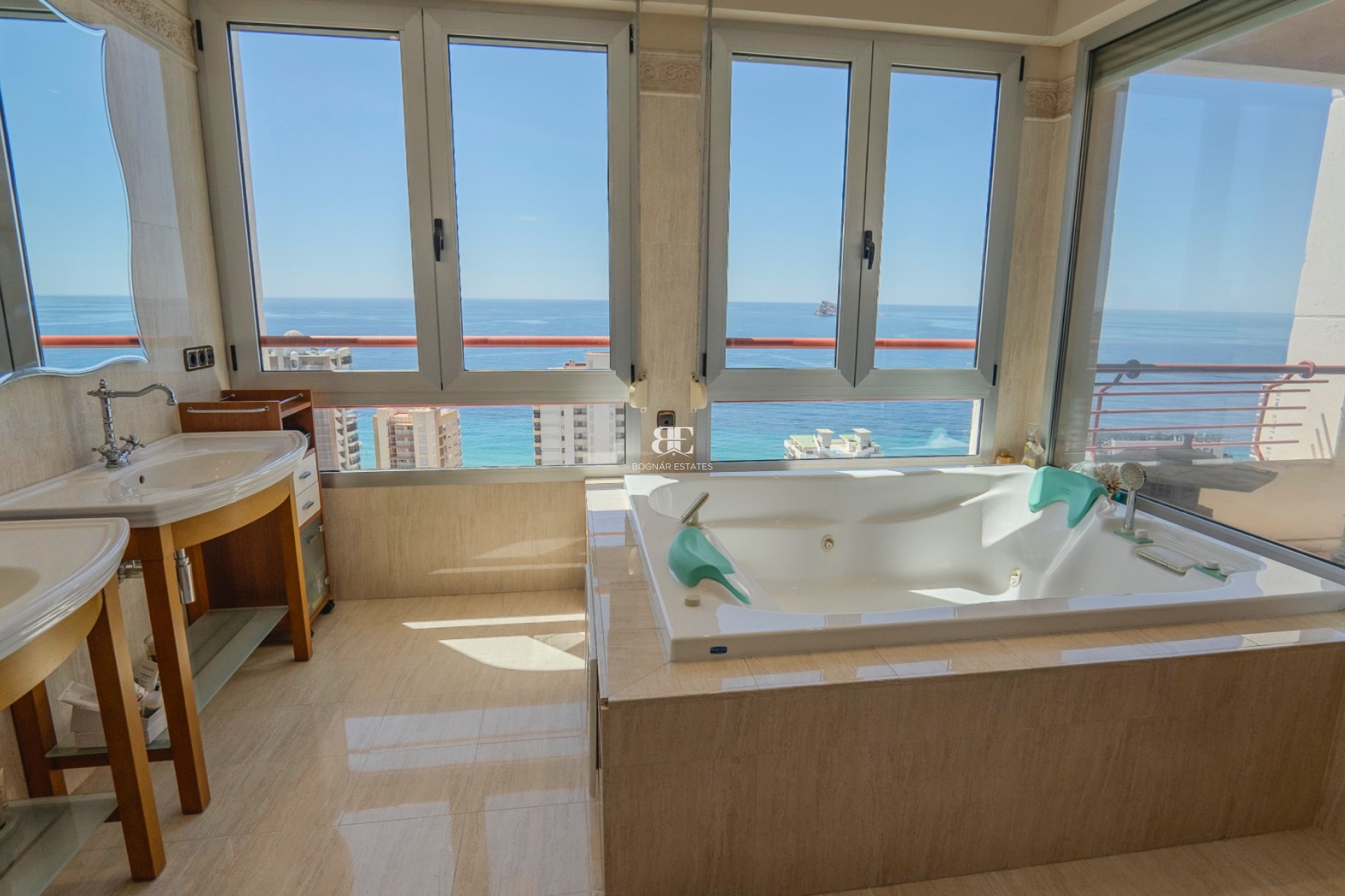 Wiederverkauf - apartment -
Benidorm