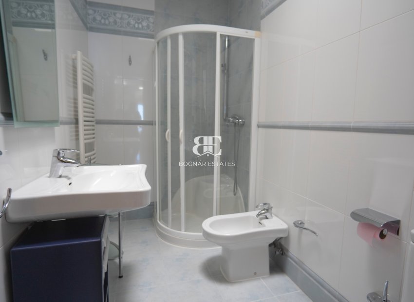Wiederverkauf - apartment -
Benidorm