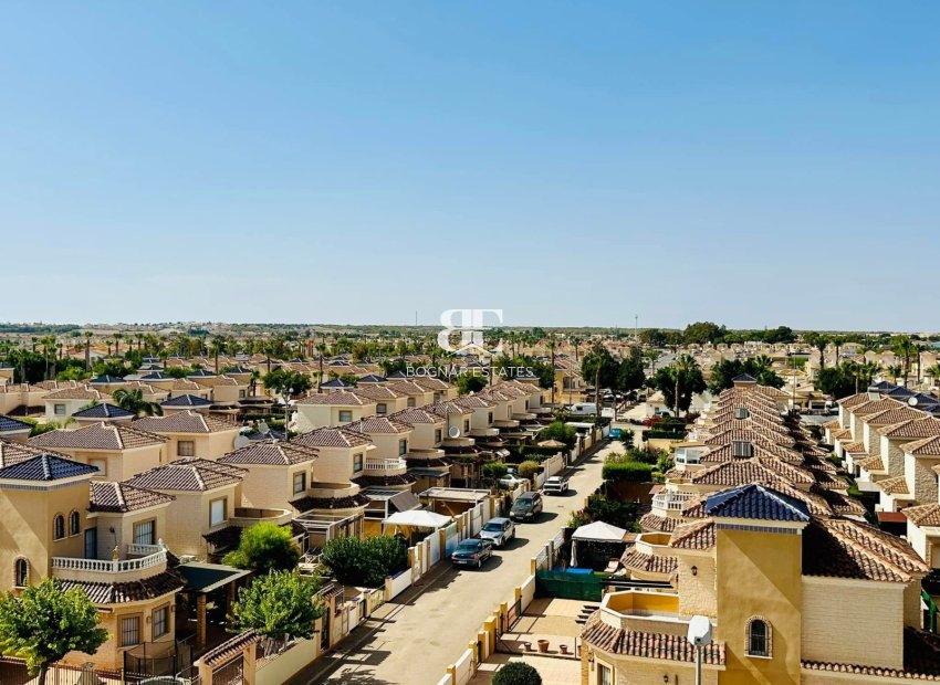 Wiederverkauf - apartment -
El Raso - Costa Blanca