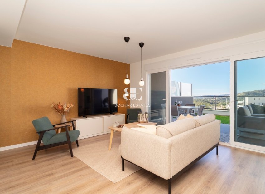 Wiederverkauf - apartment -
Finestrat