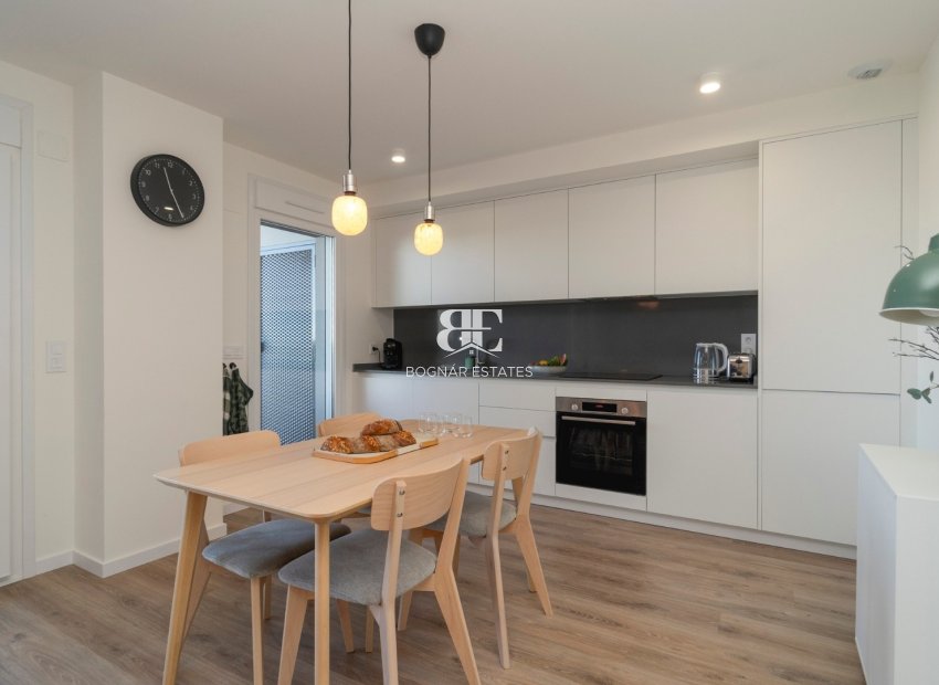 Wiederverkauf - apartment -
Finestrat
