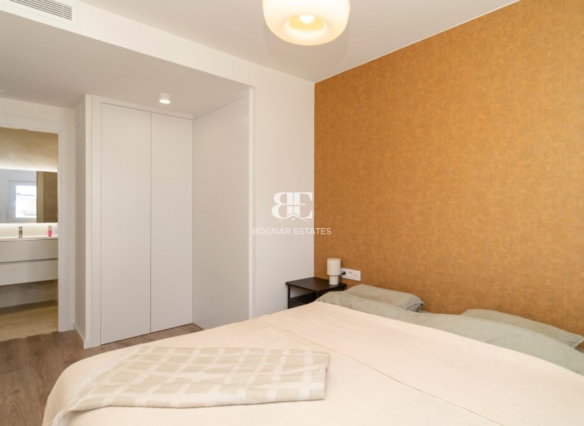 Wiederverkauf - apartment -
Finestrat