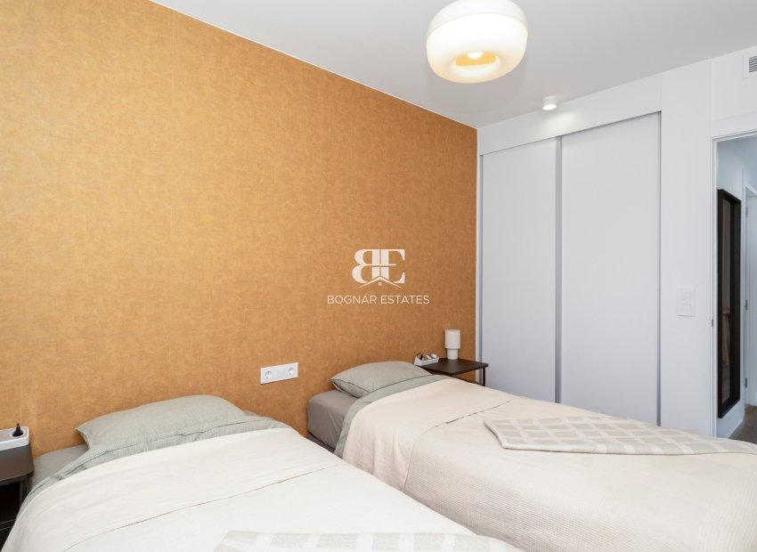 Wiederverkauf - apartment -
Finestrat