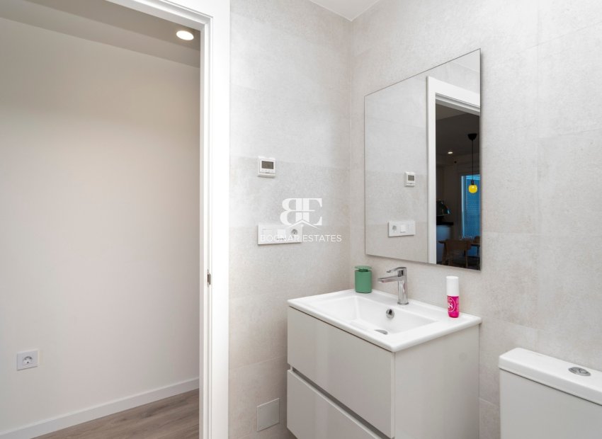 Wiederverkauf - apartment -
Finestrat