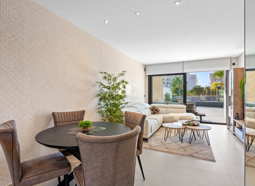 Wiederverkauf - Apartment / Flat * -
Orihuela Costa - Los Dolses