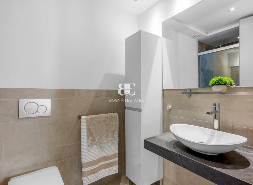 Wiederverkauf - Apartment / Flat * -
Orihuela Costa - Los Dolses