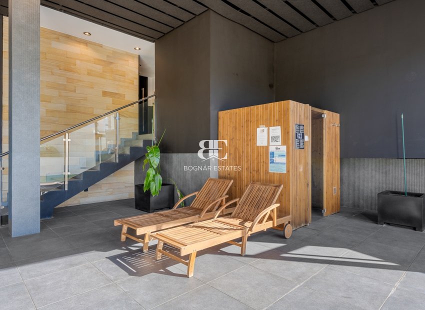 Wiederverkauf - Apartment / Flat * -
Orihuela Costa - Los Dolses