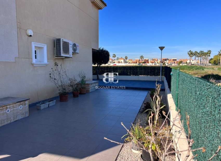Wiederverkauf - apartment -
Guardamar del Segura - El Raso