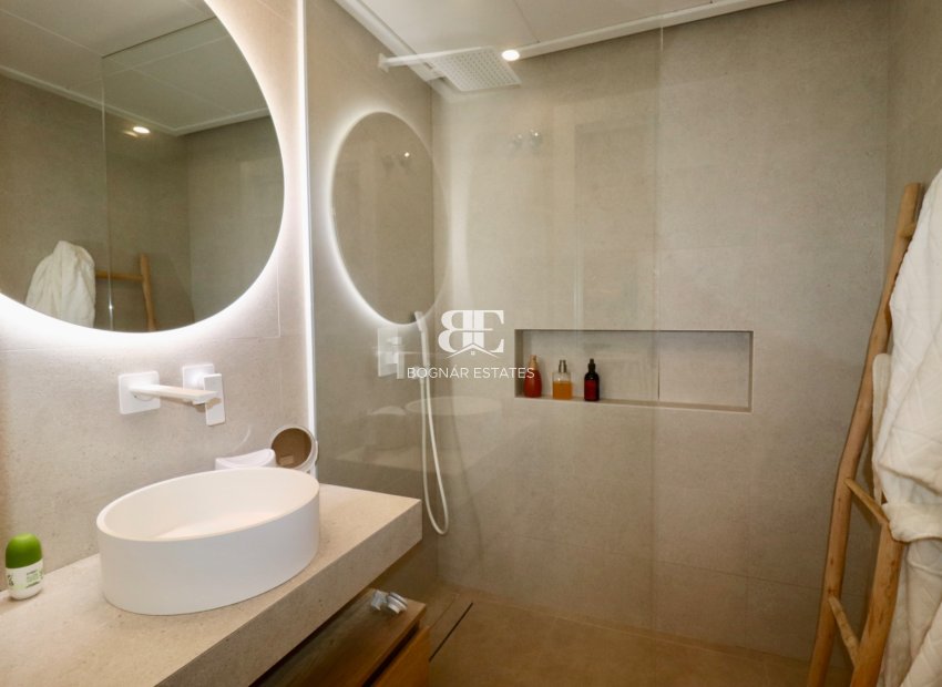 Wiederverkauf - apartment -
Guardamar del Segura - El Raso