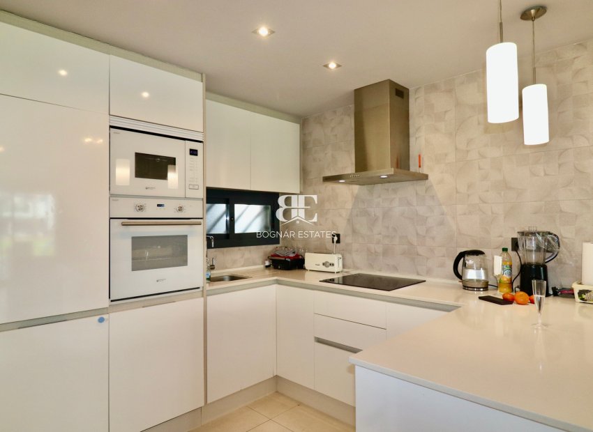 Wiederverkauf - apartment -
Guardamar del Segura - Guardamar - El Raso