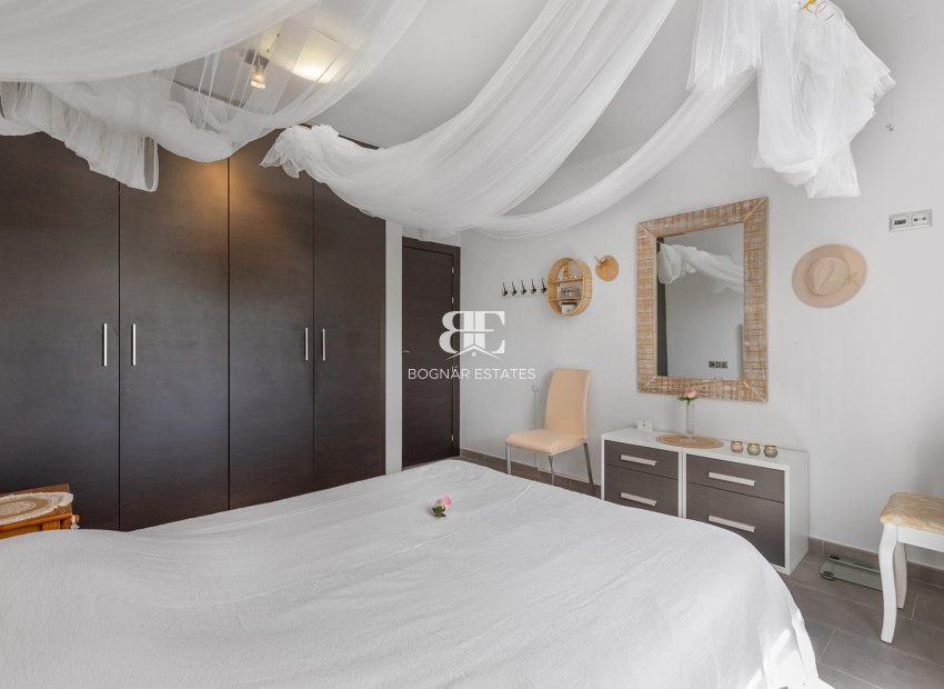 Wiederverkauf - apartment -
La Mata - Playa