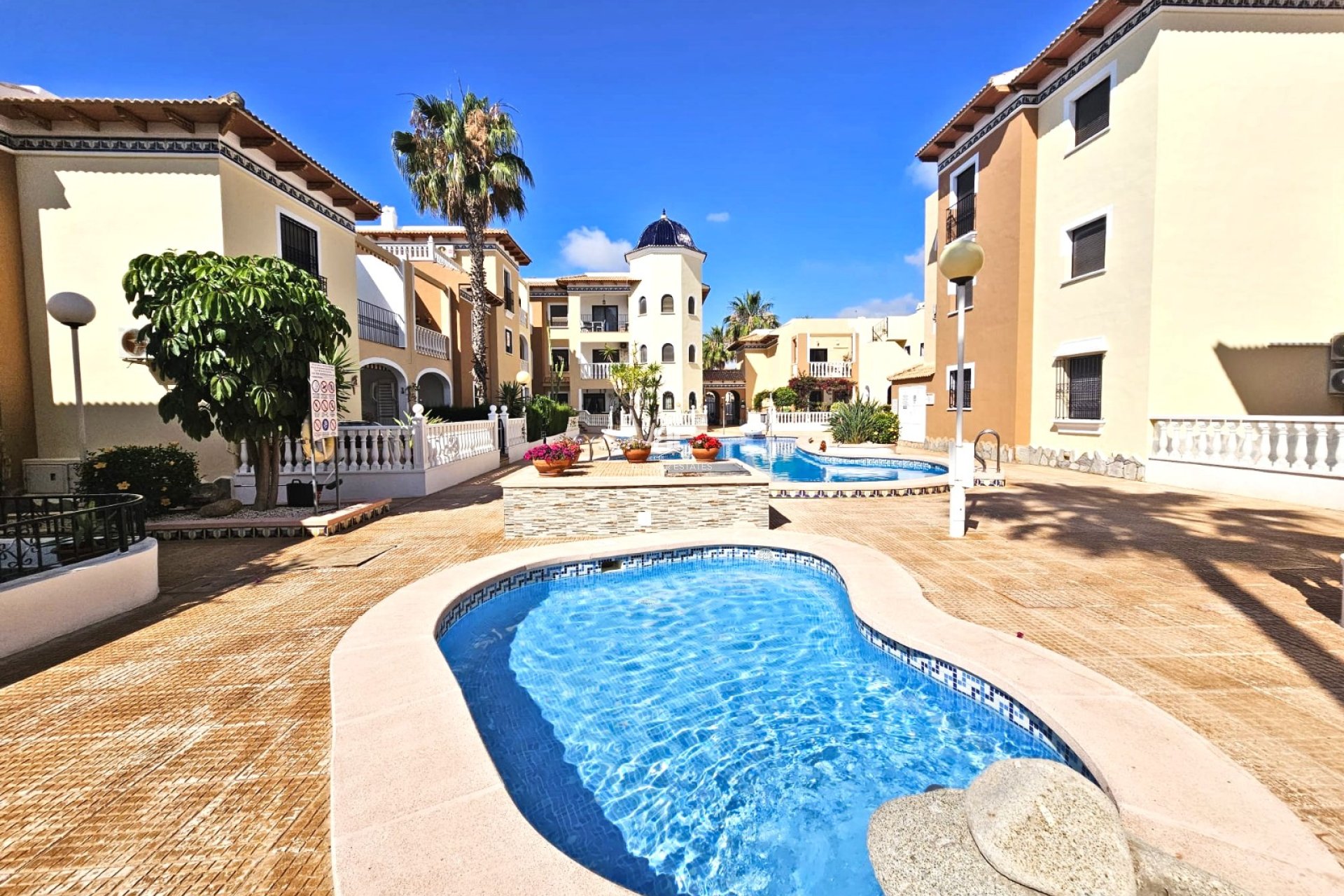 Wiederverkauf - apartment -
Los Alcazares - Pueblo Patrica