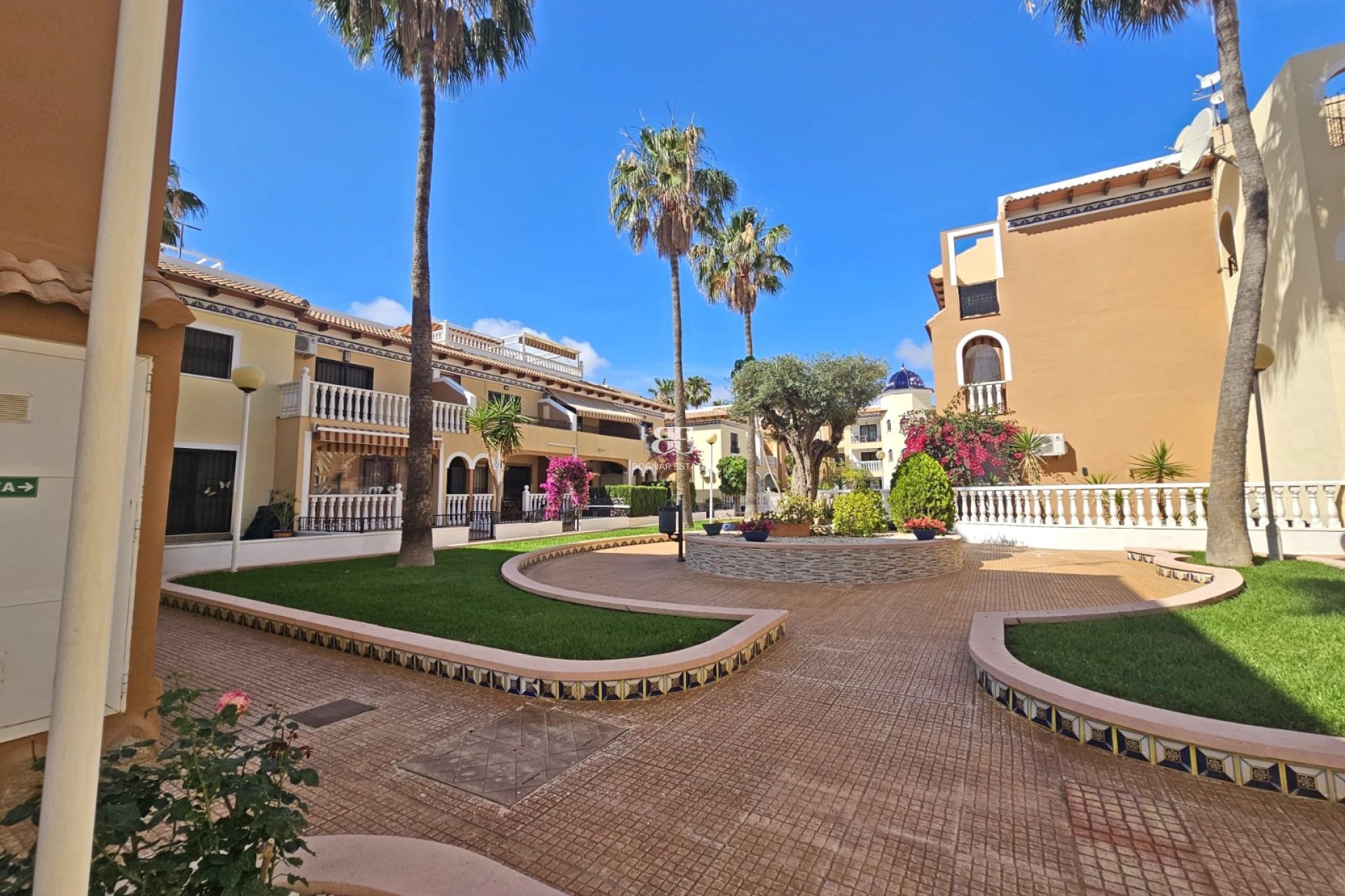Wiederverkauf - apartment -
Los Alcazares - Pueblo Patrica