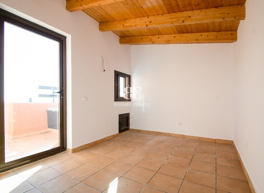 Wiederverkauf - apartment -
Marbella - La Mairena