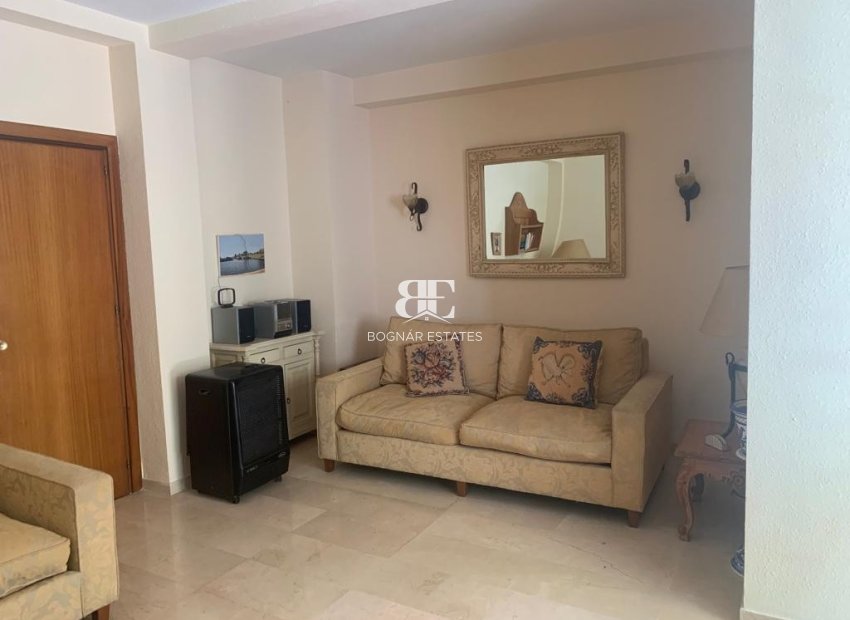 Wiederverkauf - apartment -
Marbella - Nagueles