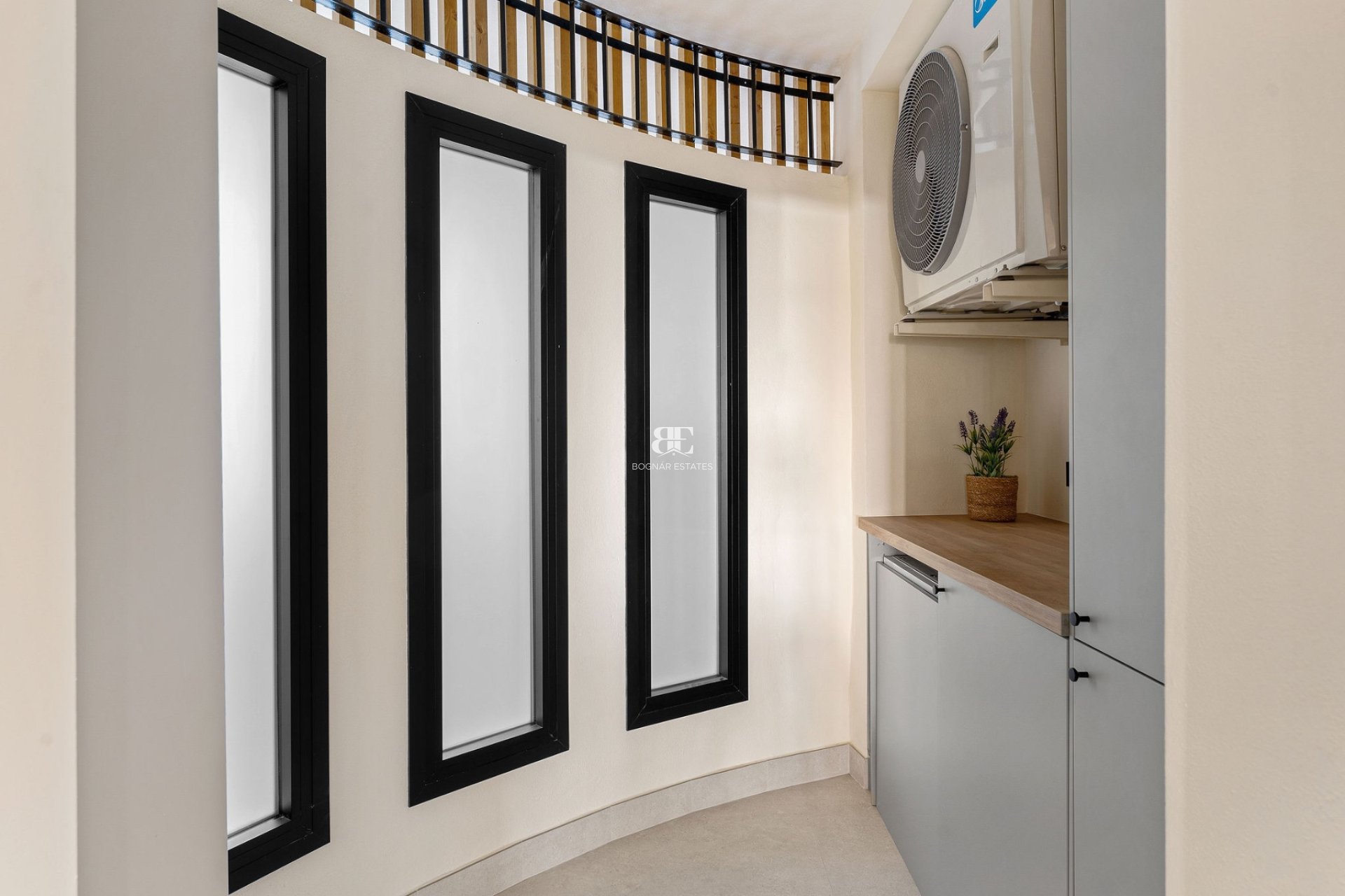 Wiederverkauf - apartment -
Marbella - Nueva Andalucía