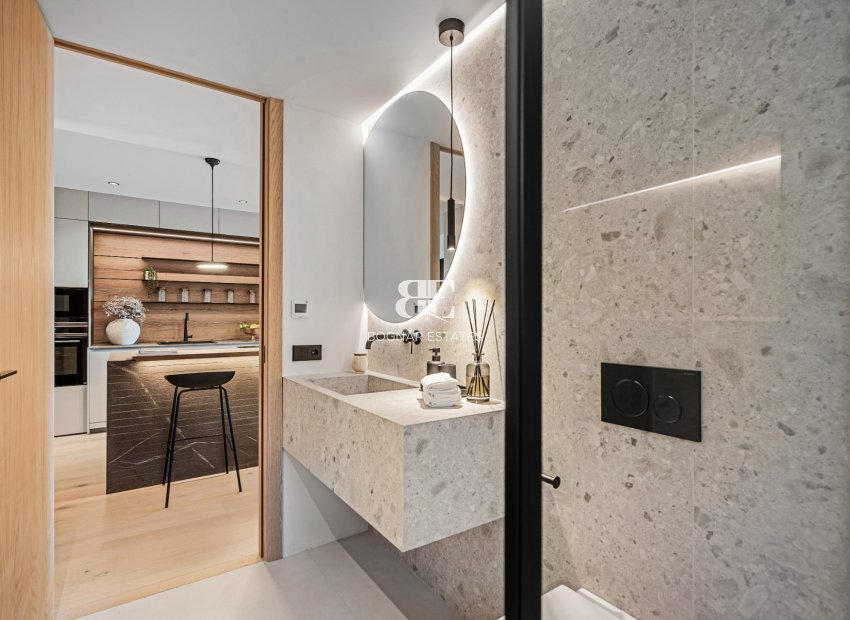 Wiederverkauf - apartment -
Marbella - Nueva Andalucía