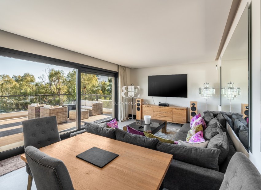 Wiederverkauf - apartment -
Marbella - Nueva Andalucía