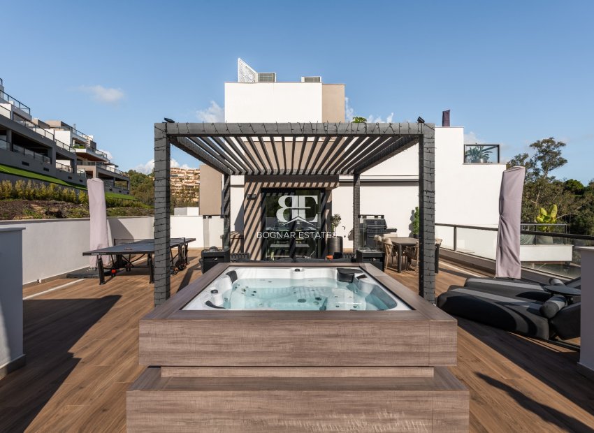 Wiederverkauf - apartment -
Marbella - Nueva Andalucía