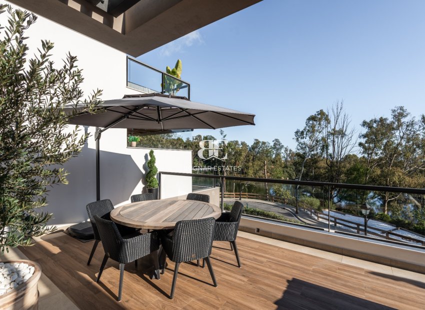 Wiederverkauf - apartment -
Marbella - Nueva Andalucía