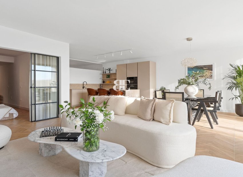 Wiederverkauf - apartment -
Marbella - Nueva Andalucía