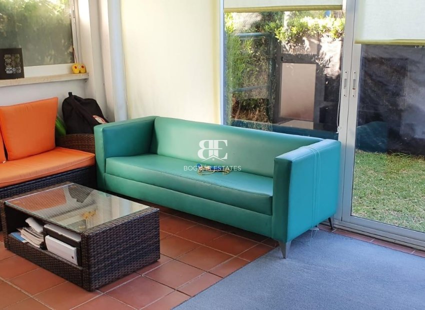 Wiederverkauf - apartment -
Marbella - Nueva Andalucía